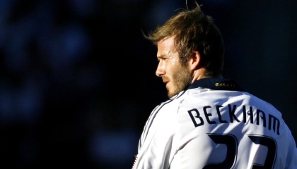 开云体育下载-德文·布克登顶联盟得分王，太阳力压西部群雄，德文·布克集锦